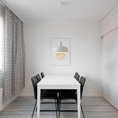 Comodo - Family - Vantaa, Tikkurila Apartment Vantaa